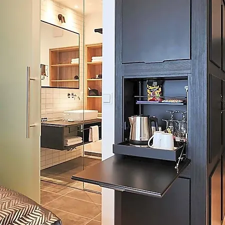 Hansa Hotel 3*