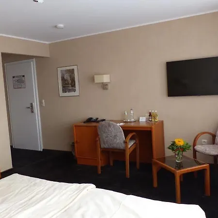 Hansa Hotel 3*