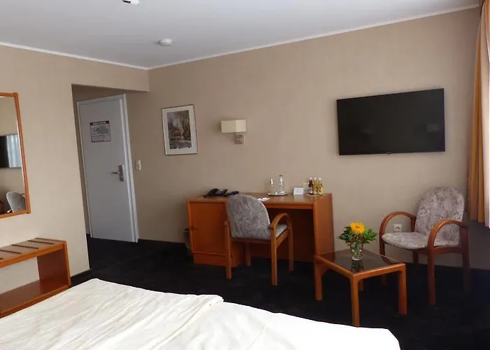 Hansa Hotel 3*